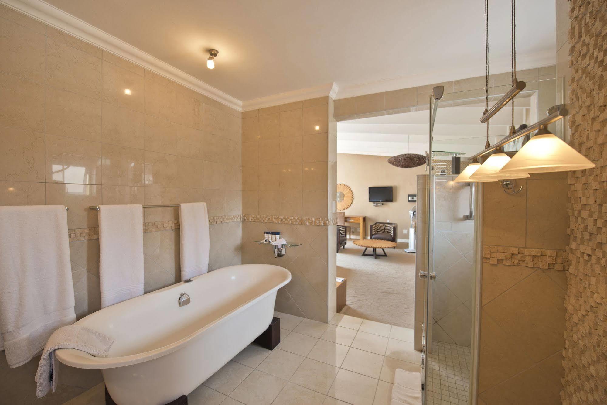 Burning Shore Hotel Langstrand 외부 사진